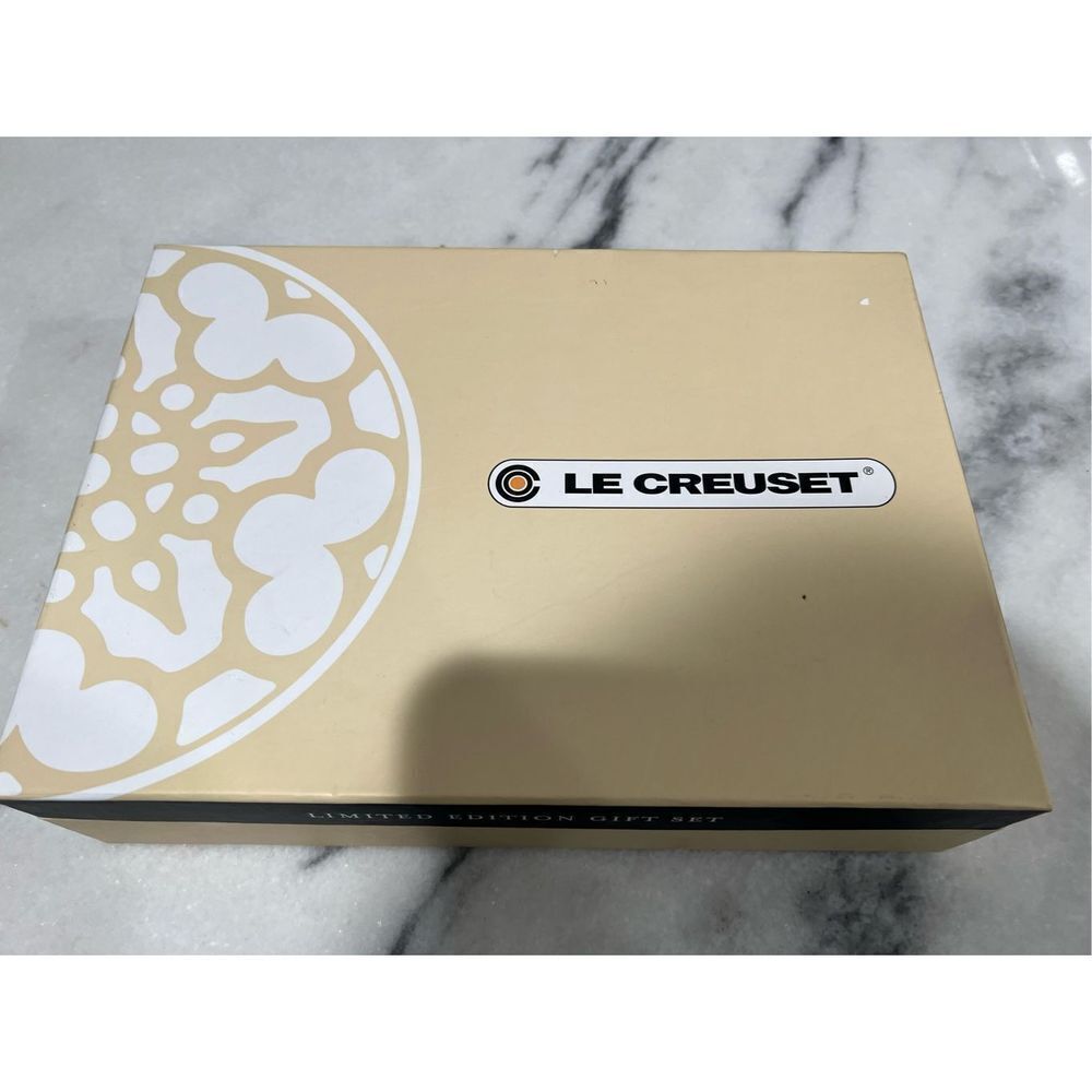 Le Creuset Ltd Edition Pearl Essence Off White Mini Round Cocotte Set 2 4" 8 oz